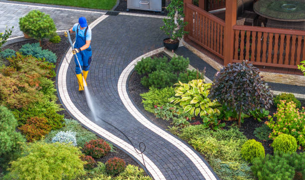 Best Garage Pressure Washing  in Del Rio, CA